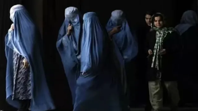 taliban-government-afghanistan-taliban-draconian-laws-hibatullah-akhundzada-virtue-afghanistan-women-dress-code-taliban-ngo-ban-on-women